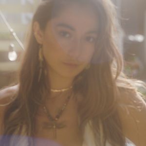 Meet your Posher, Alicia